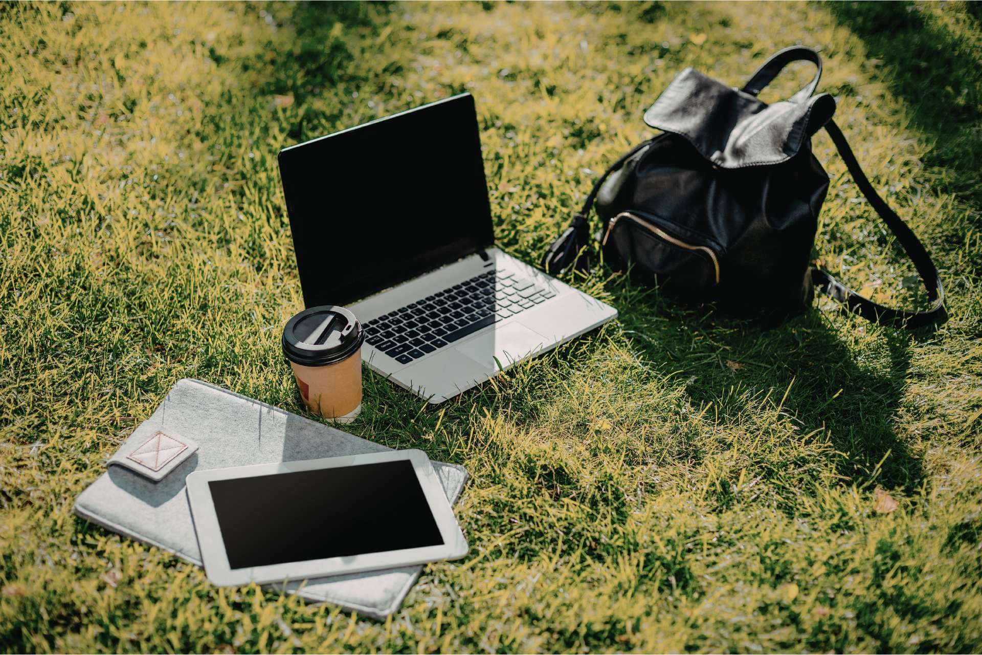 Espace de travail au vert